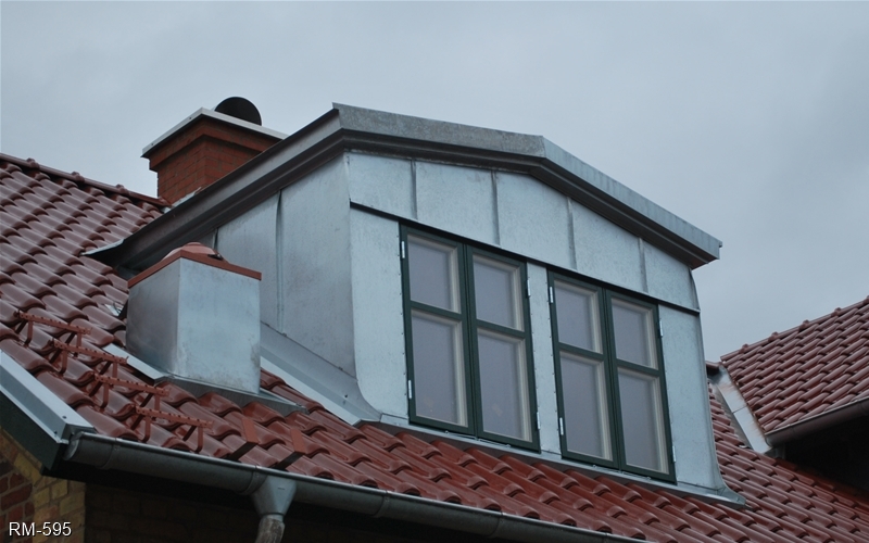 Rak takkupa med dubbla 2-luftsfönster 
